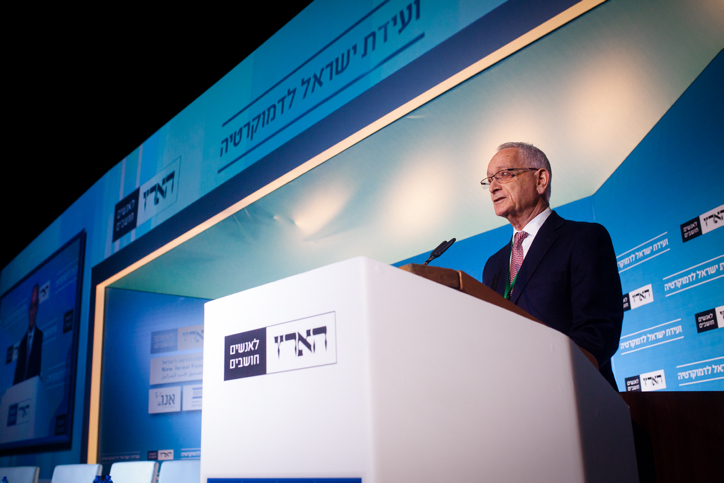 חסר כל חוש מוסרי; מו"ל הארץ עמוס שוקן. צילום: אמיר לוי, פלאש90