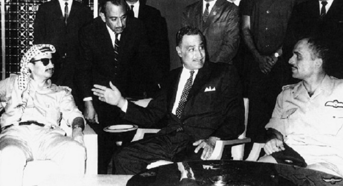 תלמיד טוב; עראפת (משמאל) ונאצר (במרכז) בפגישת גישור עם המלך חוסיין, ספטמבר 1970