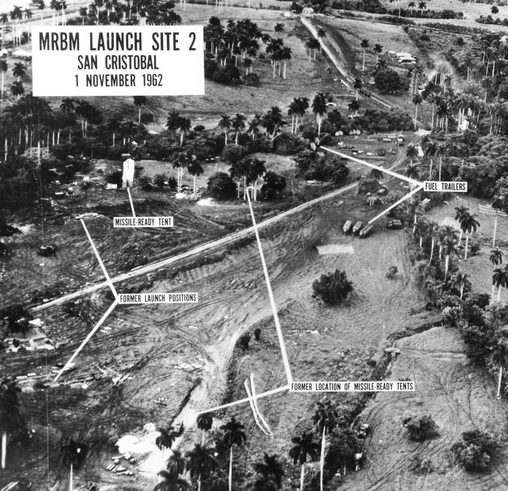 משוגע יותר מהקומוניסטים; אתרי שיגור בליסטיים בקובה, כפי שצולמו על ידי האמריקנים בשנת 1962